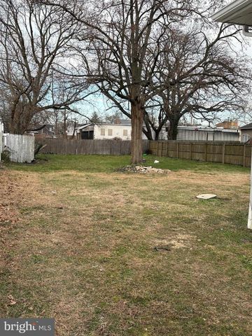 330 W PEACH ST, Vineland, NJ 08360