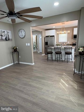 330 W PEACH ST, Vineland, NJ 08360