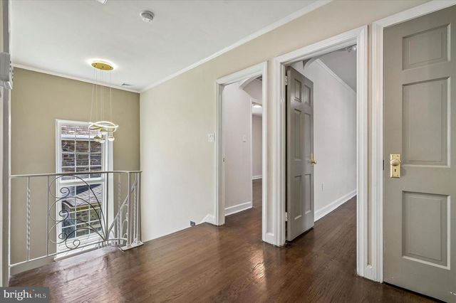 2404 GOLF RD, Philadelphia, PA 19131