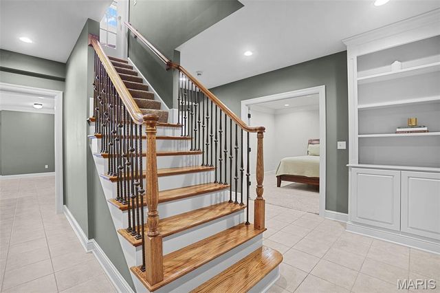 2066 Spring Valley Drive, Washington, MO 63090