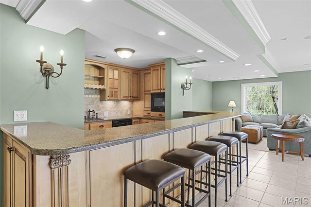2066 Spring Valley Drive, Washington, MO 63090