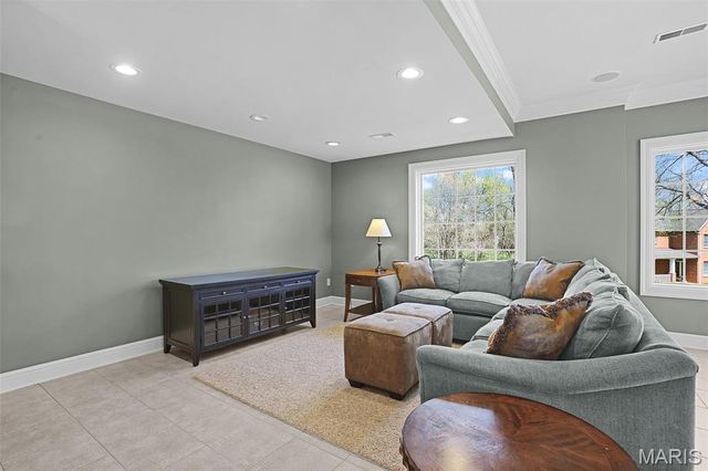 2066 Spring Valley Drive, Washington, MO 63090