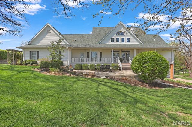 2066 Spring Valley Drive, Washington, MO 63090
