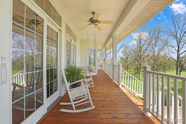 2066 Spring Valley Drive, Washington, MO 63090