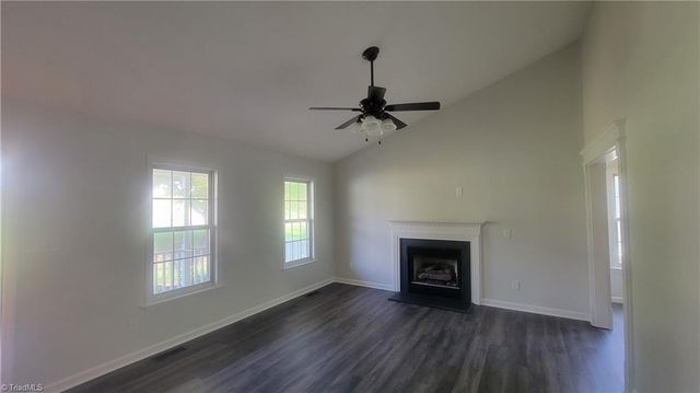 3704 Signet Drive, Winston-salem, NC 27101