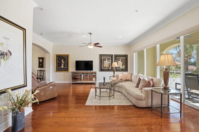 702 GRANADA AVENUE 7, Venice, FL 34285