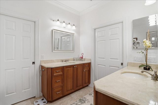 702 GRANADA AVENUE 7, Venice, FL 34285