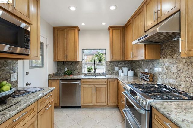 1620 Mendocino St, Richmond, CA 94804