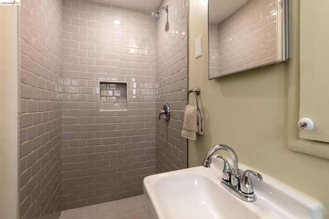 1620 Mendocino St, Richmond, CA 94804