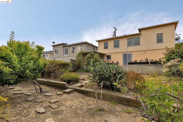 1620 Mendocino St, Richmond, CA 94804