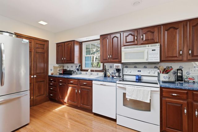 1569 Lawrence Road, Delaware, OH 43015