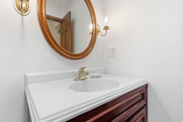 1569 Lawrence Road, Delaware, OH 43015