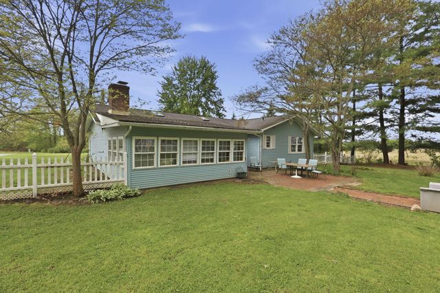 1569 Lawrence Road, Delaware, OH 43015