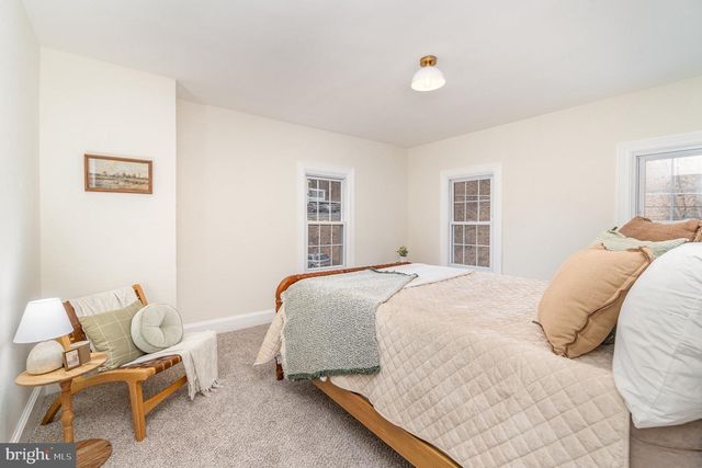 1365 FRIEDENSBURG RD, Reading, PA 19606