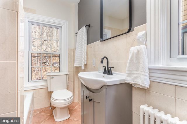 1365 FRIEDENSBURG RD, Reading, PA 19606