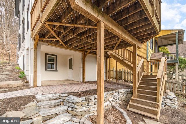 1365 FRIEDENSBURG RD, Reading, PA 19606