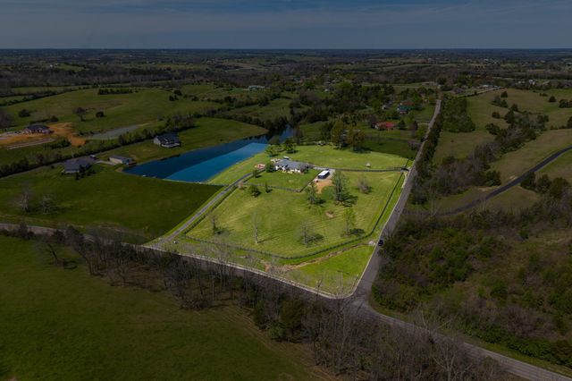 120 Hackett Pike, Richmond, KY 40475