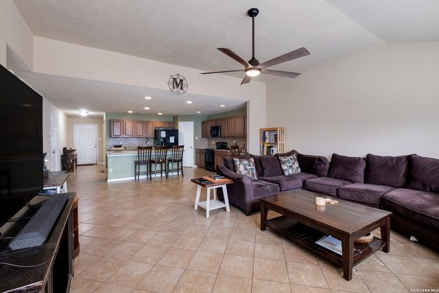 10606 Black Wolf Bay, San Antonio, TX 78245