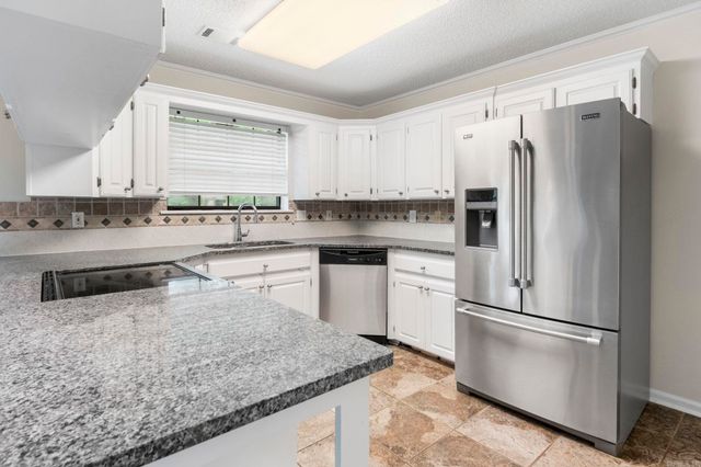 1306 Misty Drive, Benton, AR 72019