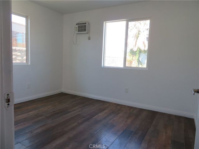 6506 Denver Ave., Los Angeles, CA 90044