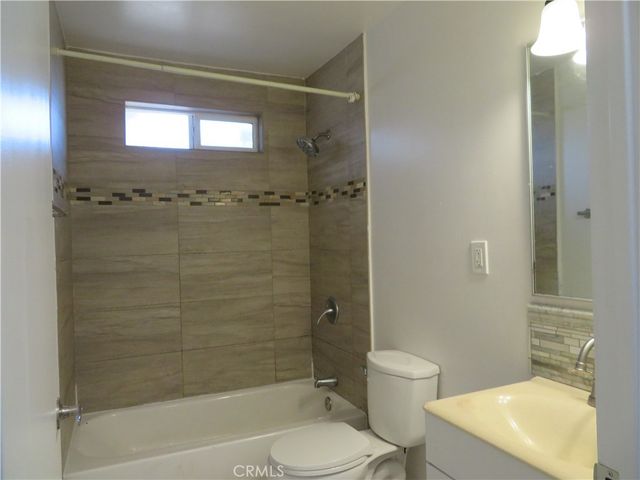 6506 Denver Ave., Los Angeles, CA 90044
