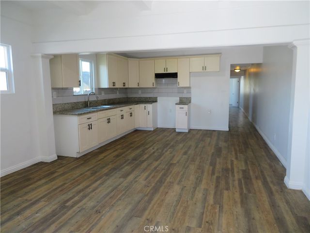 6506 Denver Ave., Los Angeles, CA 90044