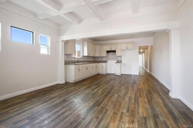 6506 Denver Ave., Los Angeles, CA 90044