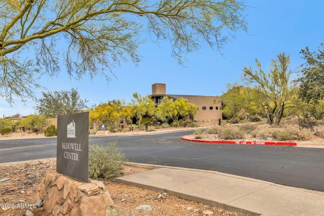 10475 E KAREN Drive, Scottsdale, AZ 85255