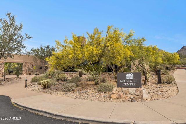 10475 E KAREN Drive, Scottsdale, AZ 85255