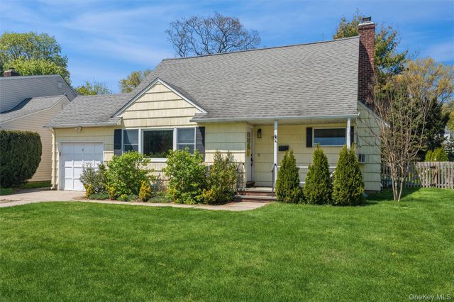 157 Chestnut Street, Garden City, NY 11530