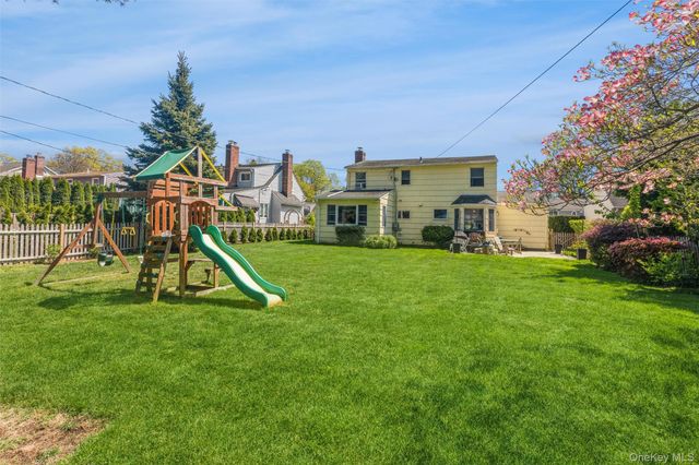 157 Chestnut Street, Garden City, NY 11530
