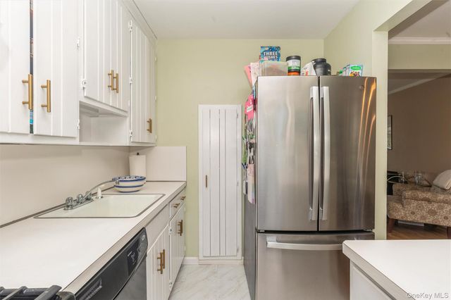 157 Chestnut Street, Garden City, NY 11530