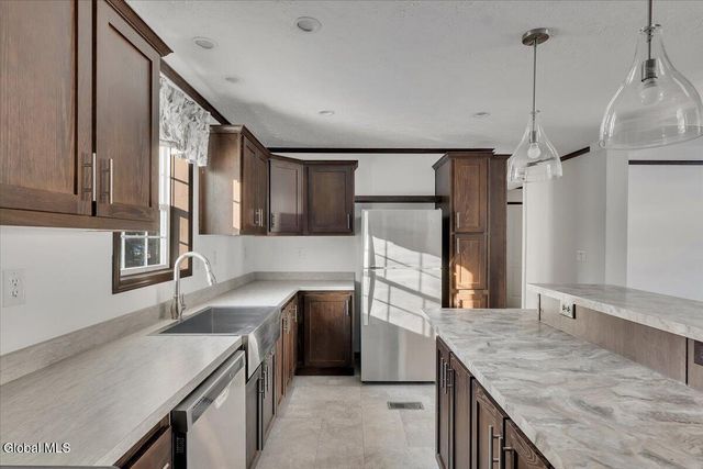 51 W Mountain Road, Corinth, NY 12822