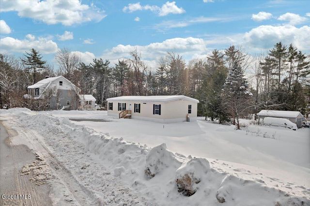 51 W Mountain Road, Corinth, NY 12822