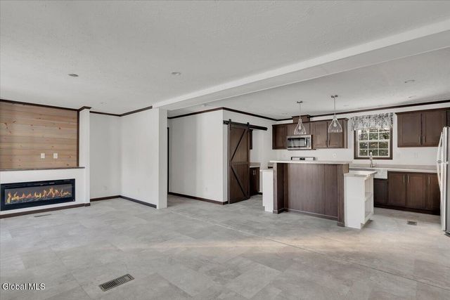 51 W Mountain Road, Corinth, NY 12822