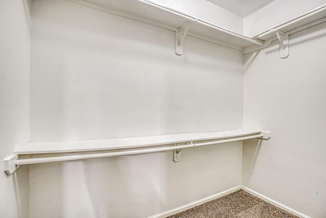 318 Apache Field Lane, La Marque, TX 77568