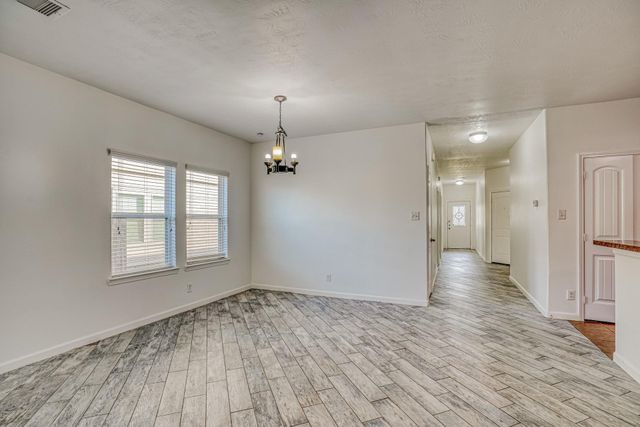 318 Apache Field Lane, La Marque, TX 77568