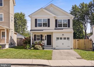 887 PENN ST, Bryn Mawr, PA 19010