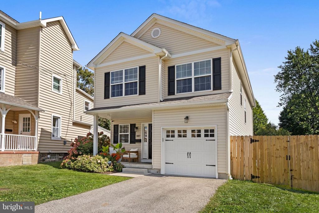 887 PENN ST, BRYN MAWR, PA 19010 — photo 2