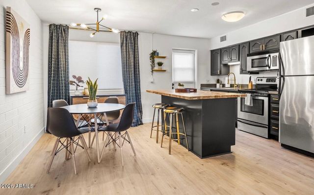 6815 E 2ND Street 3, Scottsdale, AZ 85251