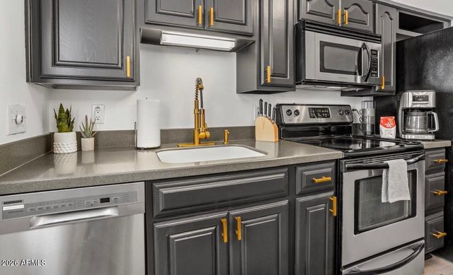 6815 E 2ND Street 3, Scottsdale, AZ 85251