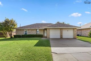 1029 FOLEY AVENUE, Iowa Park, TX 76367