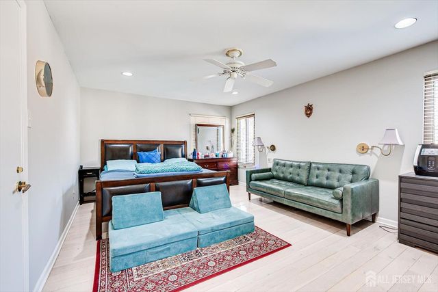 28 Nicole Terrace, Edison, NJ 08820