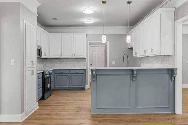 2901 Creekstone Lane, Phenix City, AL 36867