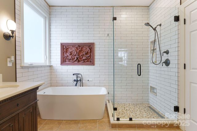 279 Fennel Dun Circle, Biltmore Lake, NC 28715