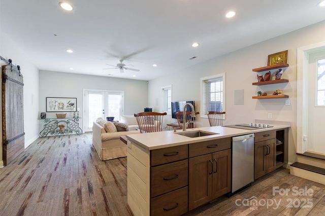 279 Fennel Dun Circle, Biltmore Lake, NC 28715