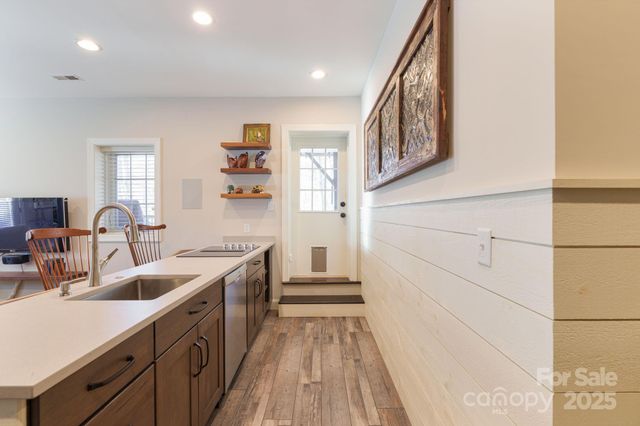 279 Fennel Dun Circle, Biltmore Lake, NC 28715