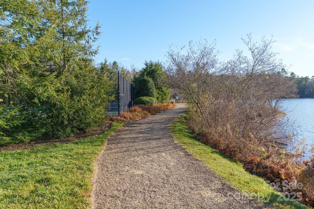 279 Fennel Dun Circle, Biltmore Lake, NC 28715