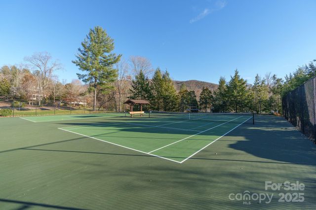 279 Fennel Dun Circle, Biltmore Lake, NC 28715