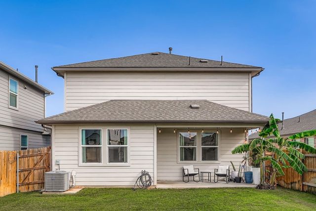 120 Mariners Landing, Bastrop, TX 78602